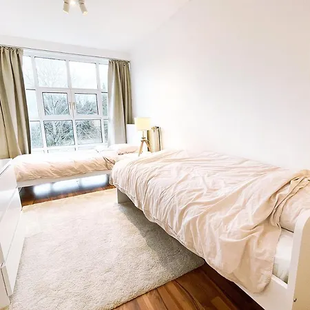 Modernes Work & Apartment *
